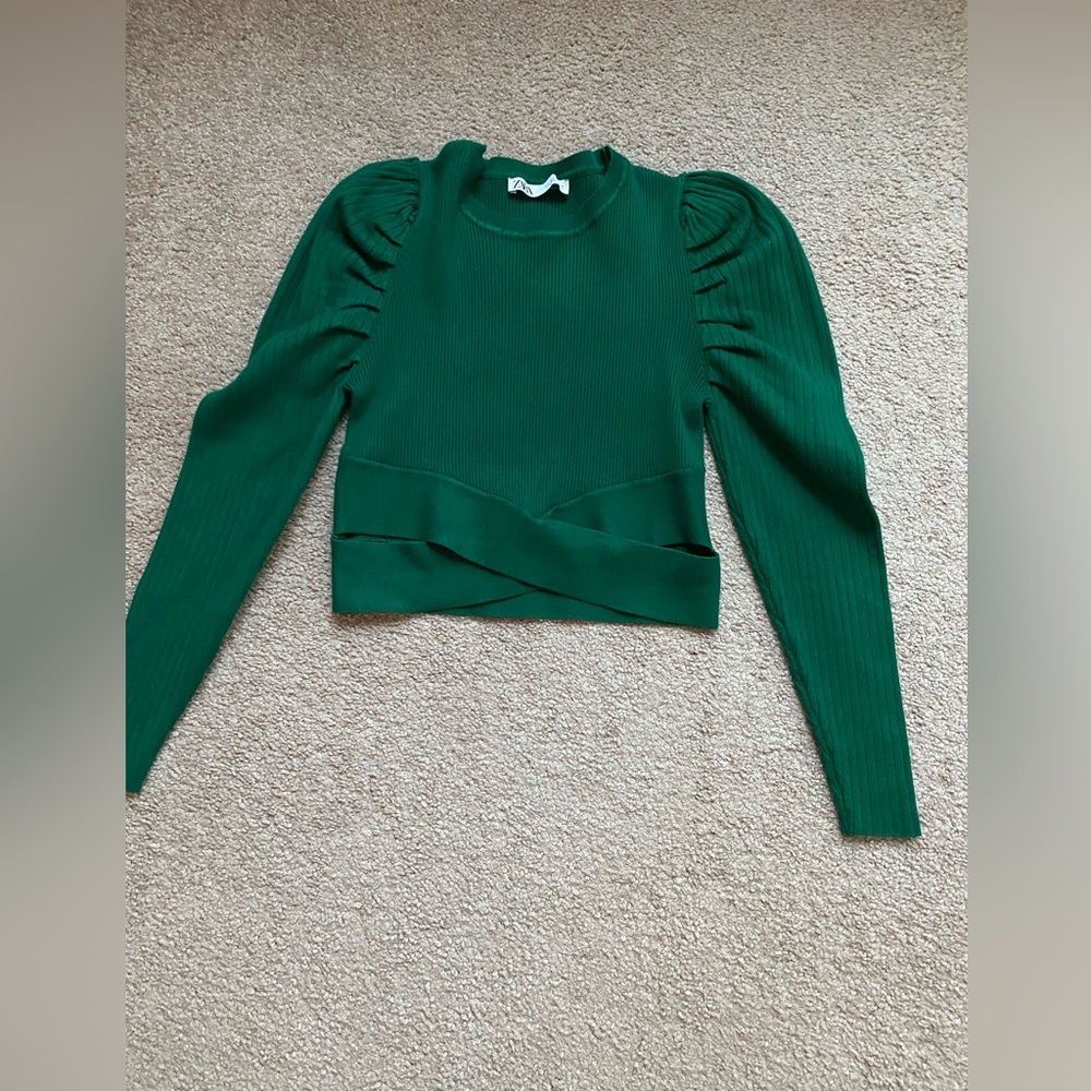 Zara Crop Knit Top - size L